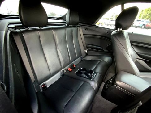 Used 2017 BMW 230i Convertible image 18