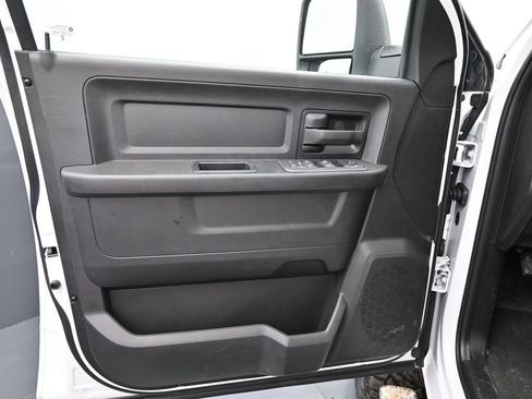 New 2026 RAM 2500 Tradesman AWD/4WD image 12