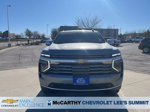 New 2025 Chevrolet Suburban Premier image 3