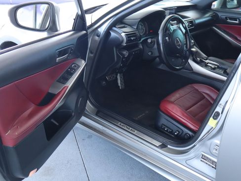 Used 2018 Lexus IS 350 F Sport image 12