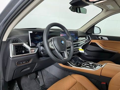 New 2026 BMW X7 xDrive40i image 8