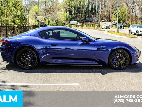 Used 2024 Maserati GranTurismo Trofeo image 9