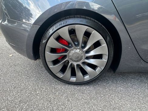 Used 2021 Tesla Model 3 Performance image 10