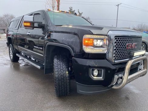 Used 2015 GMC Sierra 2500 Denali w/ Duramax Plus Package image 1