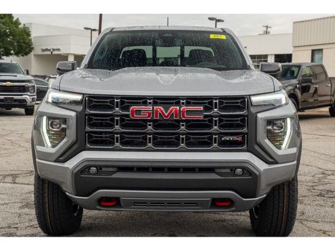 New 2026 GMC Canyon AT4 AWD/4WD image 3