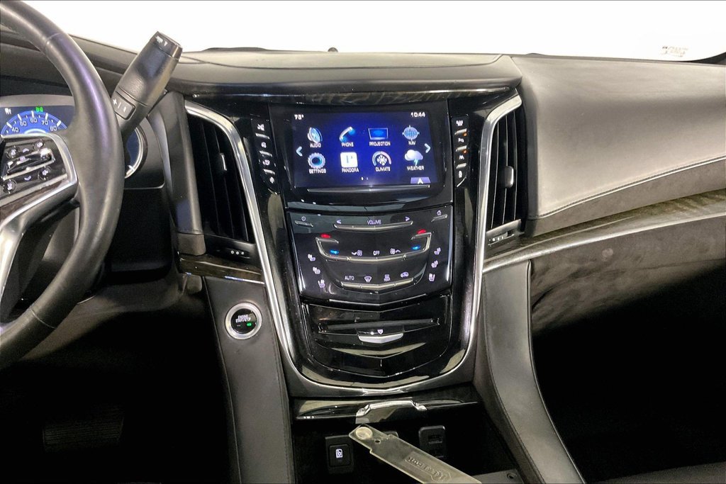 Used 2016 Cadillac Escalade Platinum AWD/4WD image 8