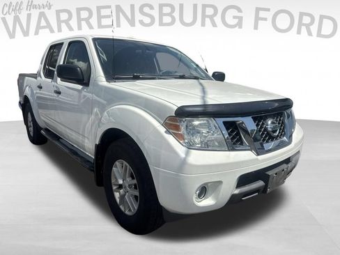 Used 2018 Nissan Frontier SV RWD image 1