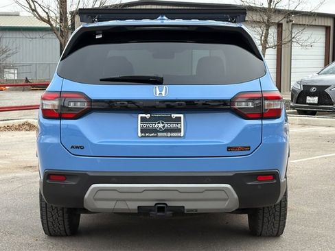 Used 2024 Honda Pilot TrailSport image 7