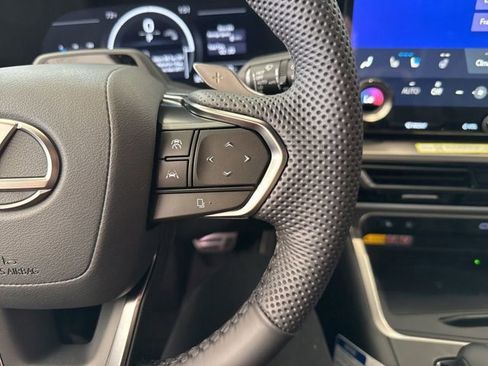 New 2026 Lexus TX 500h AWD image 18