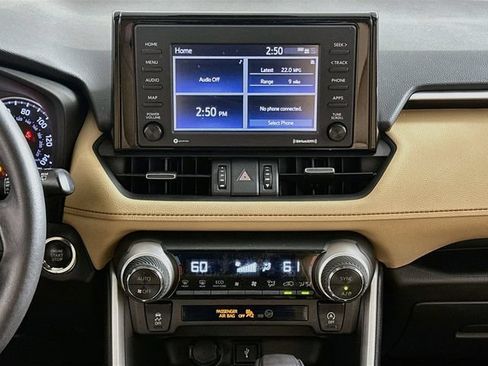 Used 2022 Toyota RAV4 XLE Premium FWD image 15