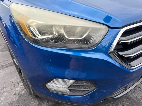 Used 2017 Ford Escape SE w/ SE Sport Appearance Package AWD/4WD image 33