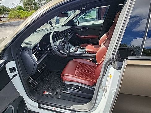 Used 2024 Audi SQ8 Premium Plus AWD/4WD image 6