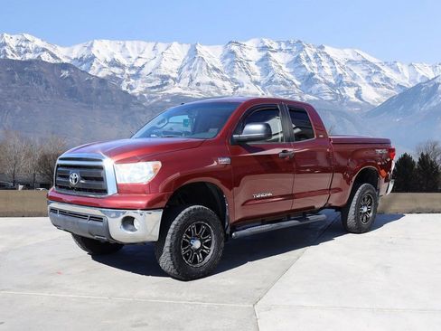Used 2010 Toyota Tundra 4x4 Double Cab image 2