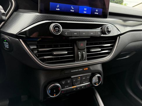 Used 2022 Ford Escape SEL w/ SEL Stealth AWD Package image 30