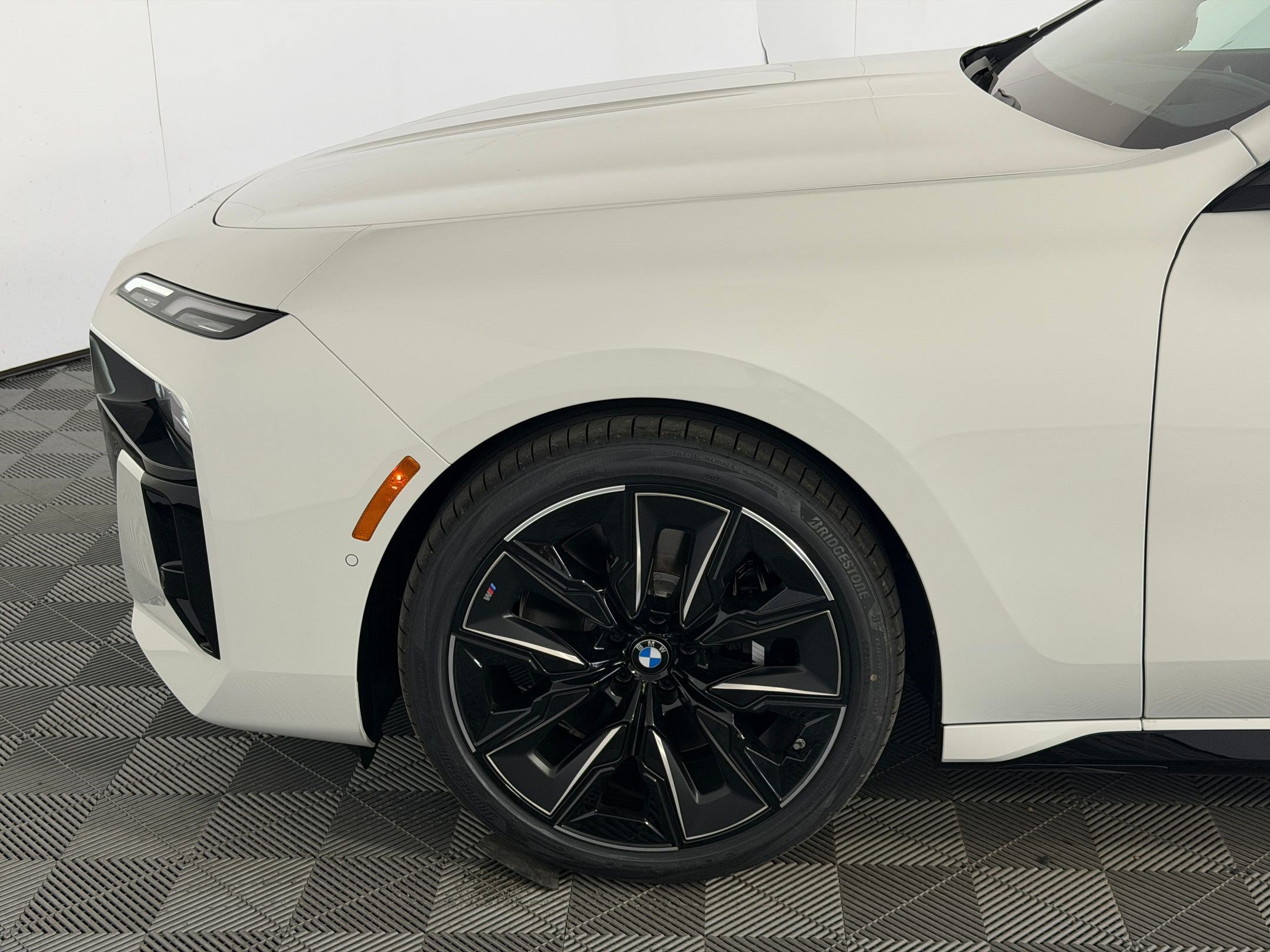 Used 2026 BMW 740i RWD image 11