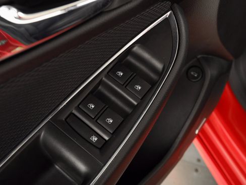 Used 2016 Chevrolet Cruze LT w/ Sun And Sound Package image 28