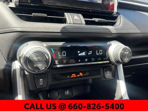 Used 2025 Toyota RAV4 XLE AWD/4WD image 15