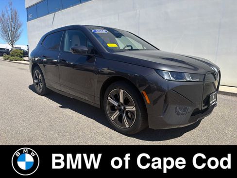 Used 2026 BMW iX xDrive45 w/ Premium Package AWD/4WD image 1