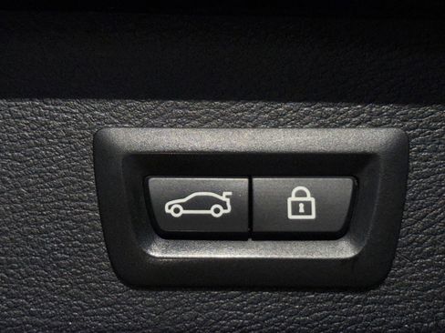 Used 2016 BMW X3 xDrive28i image 9