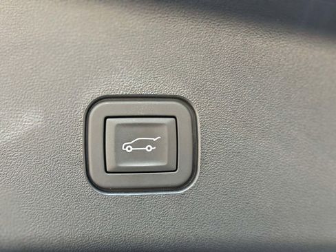 Used 2026 Cadillac Vistiq Sport AWD/4WD image 18