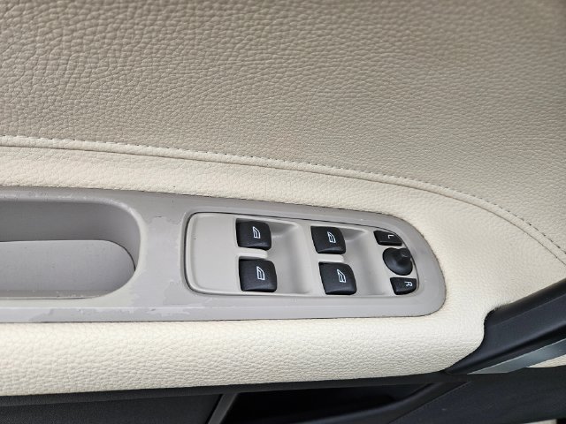 Used 2013 Volvo C70 T5 FWD image 19