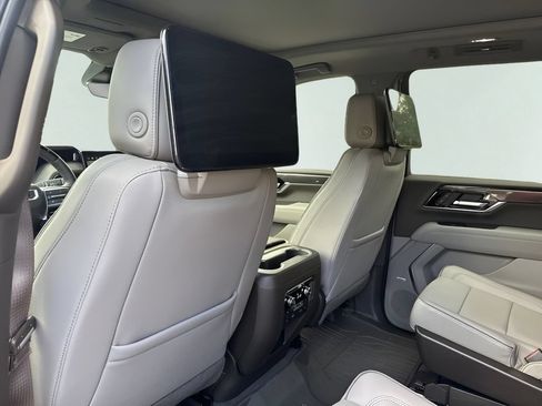 New 2026 GMC Yukon XL Elevation w/ Elevation Premium Package AWD/4WD image 22