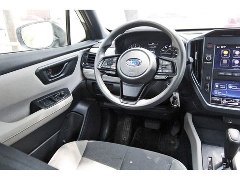 Used 2025 Subaru Forester AWD/4WD image 8