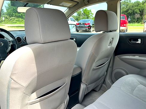 Used 2013 Nissan Rogue S FWD image 17