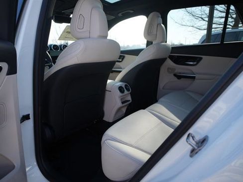Used 2026 Mercedes-Benz GLC 300 image 25