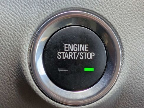Used 2021 GMC Terrain SLT FWD image 29