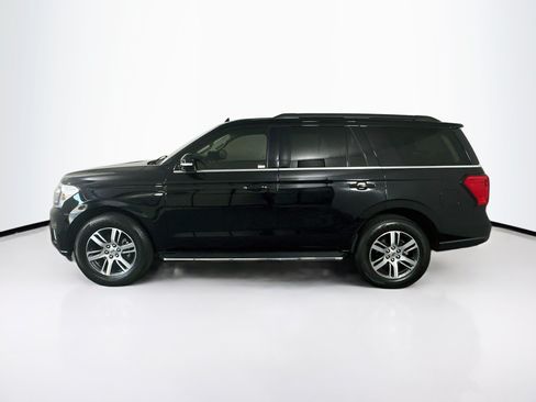 Used 2022 Ford Expedition XLT RWD image 4