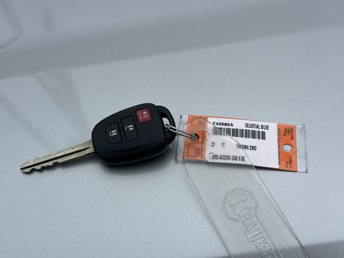 Certified 2023 Toyota Tacoma SR5 image 35