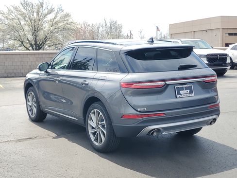 New 2026 Lincoln Corsair Premiere image 3