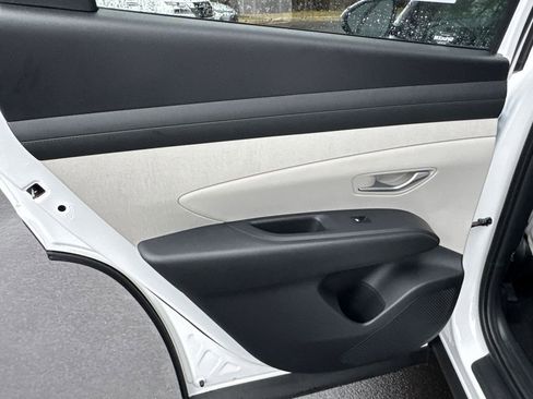 New 2026 Hyundai Tucson SEL image 11