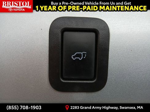 Used 2017 Toyota Highlander XLE w/ Carpet Mat Package image 36