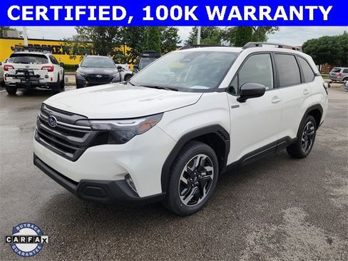 Used 2025 Subaru Forester Premium image 8