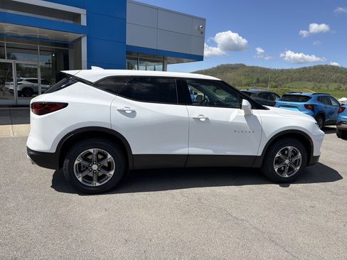 Used 2023 Chevrolet Blazer LT w/ LPO, Floor Liner Package AWD/4WD image 3