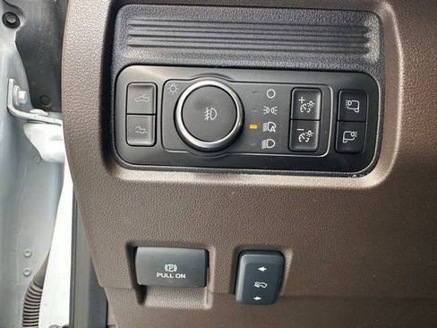 Certified 2025 Ford F250 King Ranch w/ FX4 Off-Road Package AWD/4WD image 27