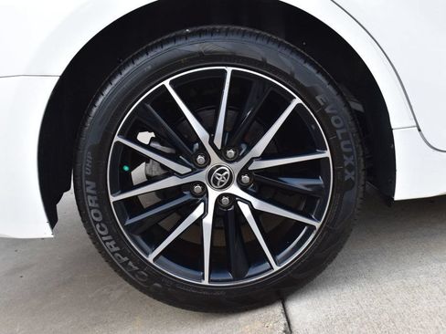 Used 2021 Toyota Camry SE FWD image 35