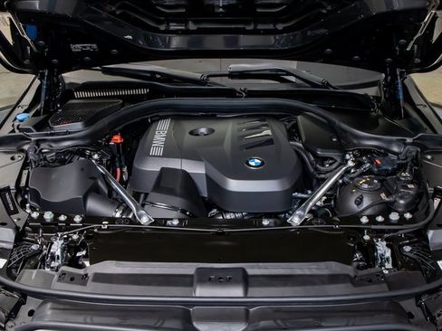 New 2026 BMW 530i xDrive w/ M Sport Package image 5