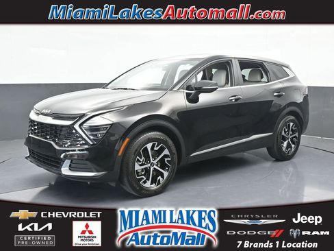 Used 2024 Kia Sportage EX image 1