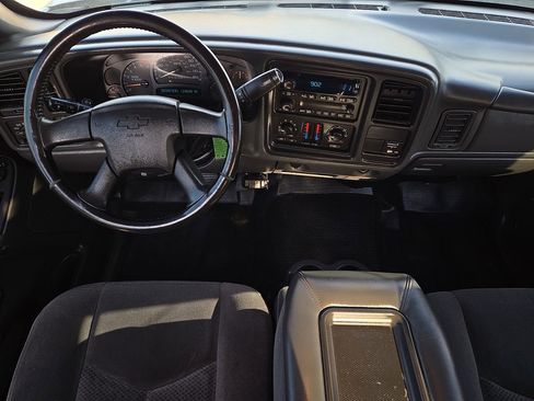 Used 2006 Chevrolet Silverado 2500 LT image 9