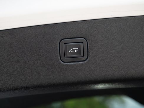 Used 2022 Chevrolet Blazer Premier w/ Enhanced Convenience Package image 40