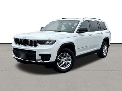 Used 2025 Jeep Grand Cherokee L Laredo RWD image 1