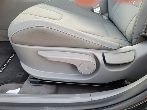 New 2026 Hyundai Elantra Blue image 16