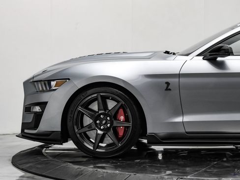 Used 2022 Ford Mustang Shelby GT500 w/ Carbon Fiber Track Pack RWD image 10