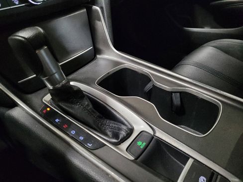 Used 2019 Honda Accord EX image 26