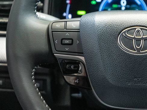 Certified 2026 Toyota Camry SE FWD image 18