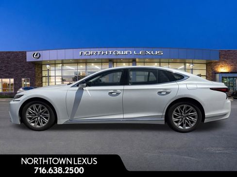 Used 2019 Lexus LS 500 RWD image 2