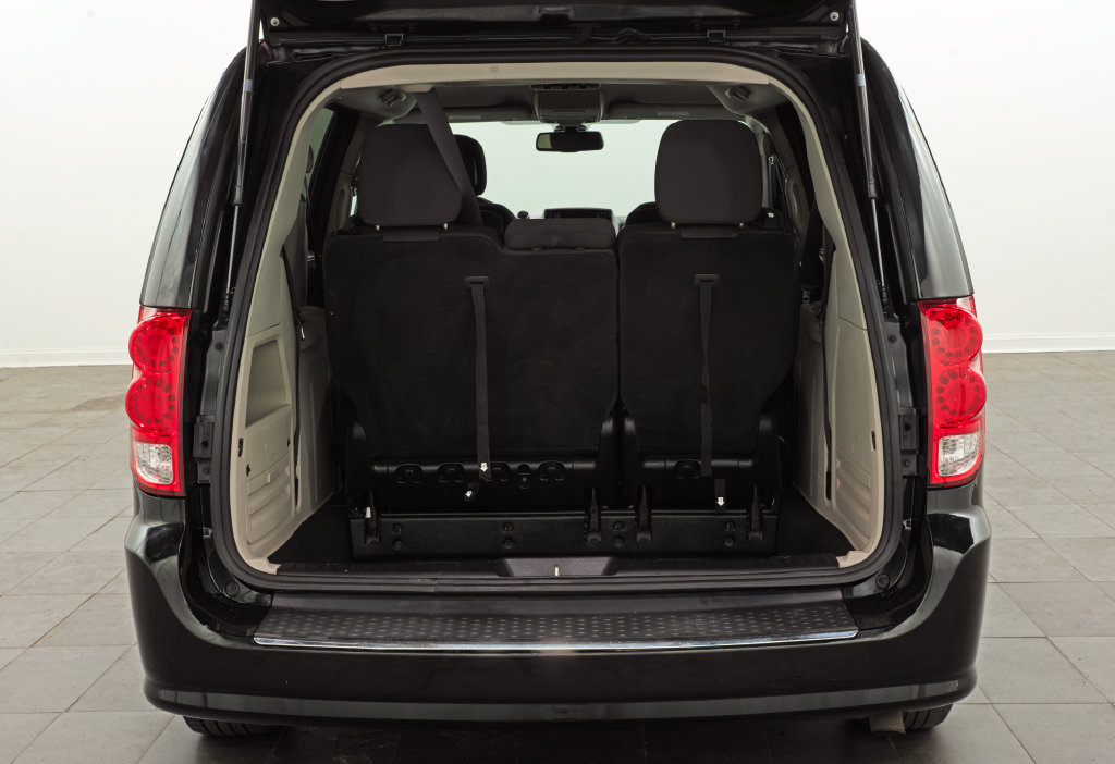 Used 2018 Dodge Grand Caravan SE w/ UConnect Hands-Free Group FWD image 13